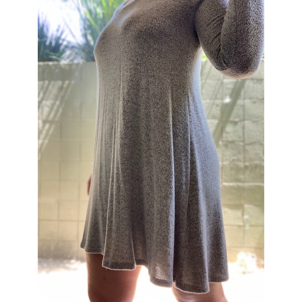 Potter’s Pot Grey Flowy Long Sleeve Dress